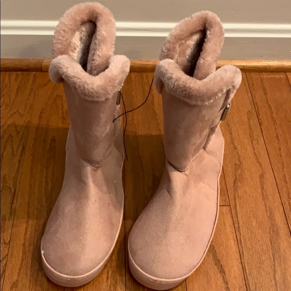 Large women’s Pink bootie brand new